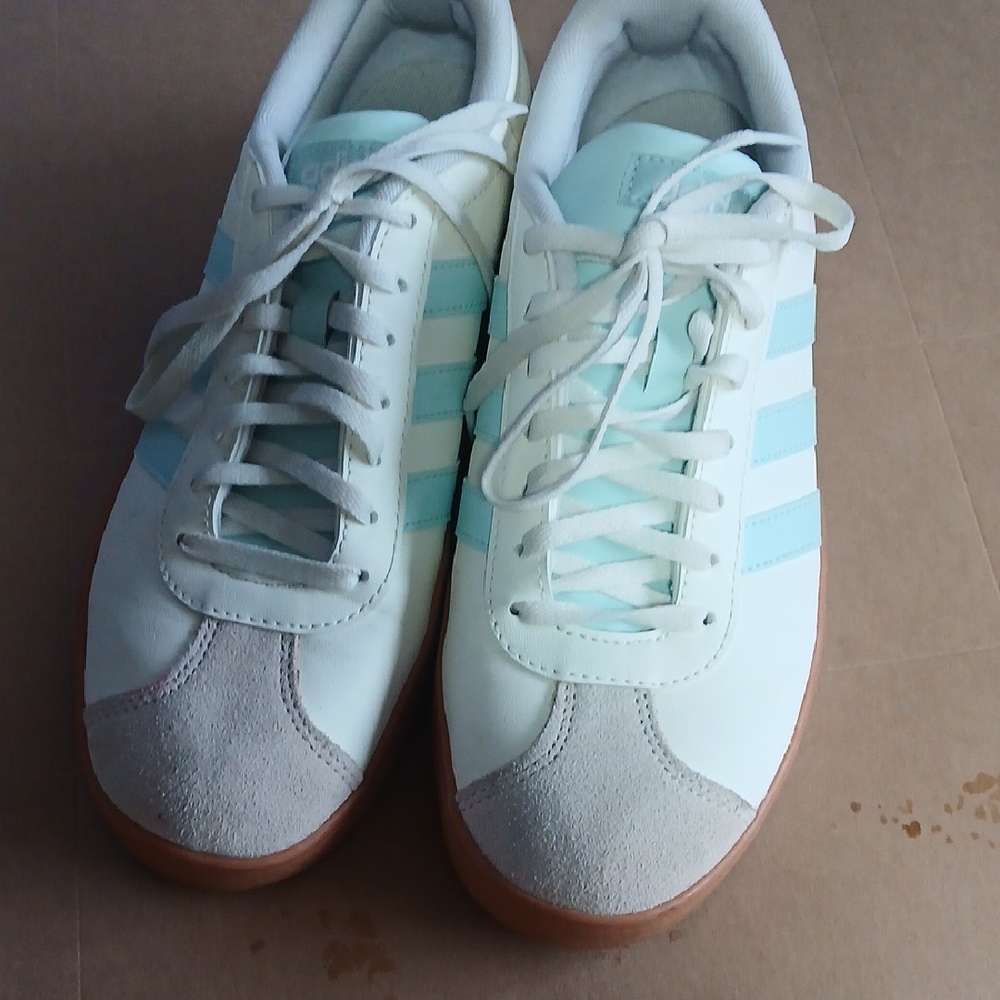 adidas Women's White and Light Blue Sneakers